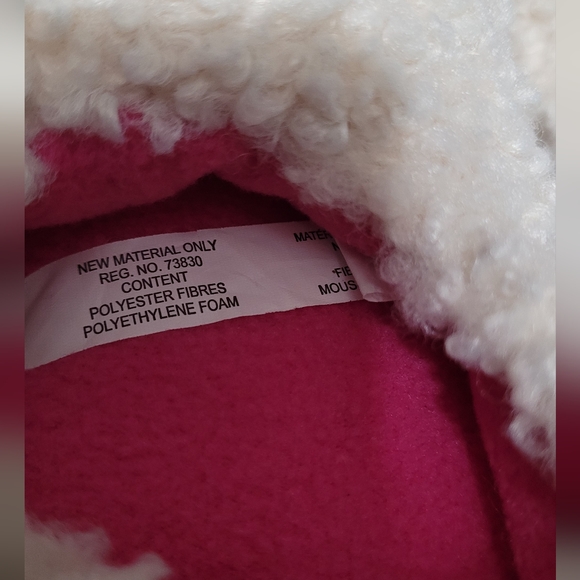 Girls fuzzy LLAMA slippers with pompoms! Bnwt - Picture 3 of 7